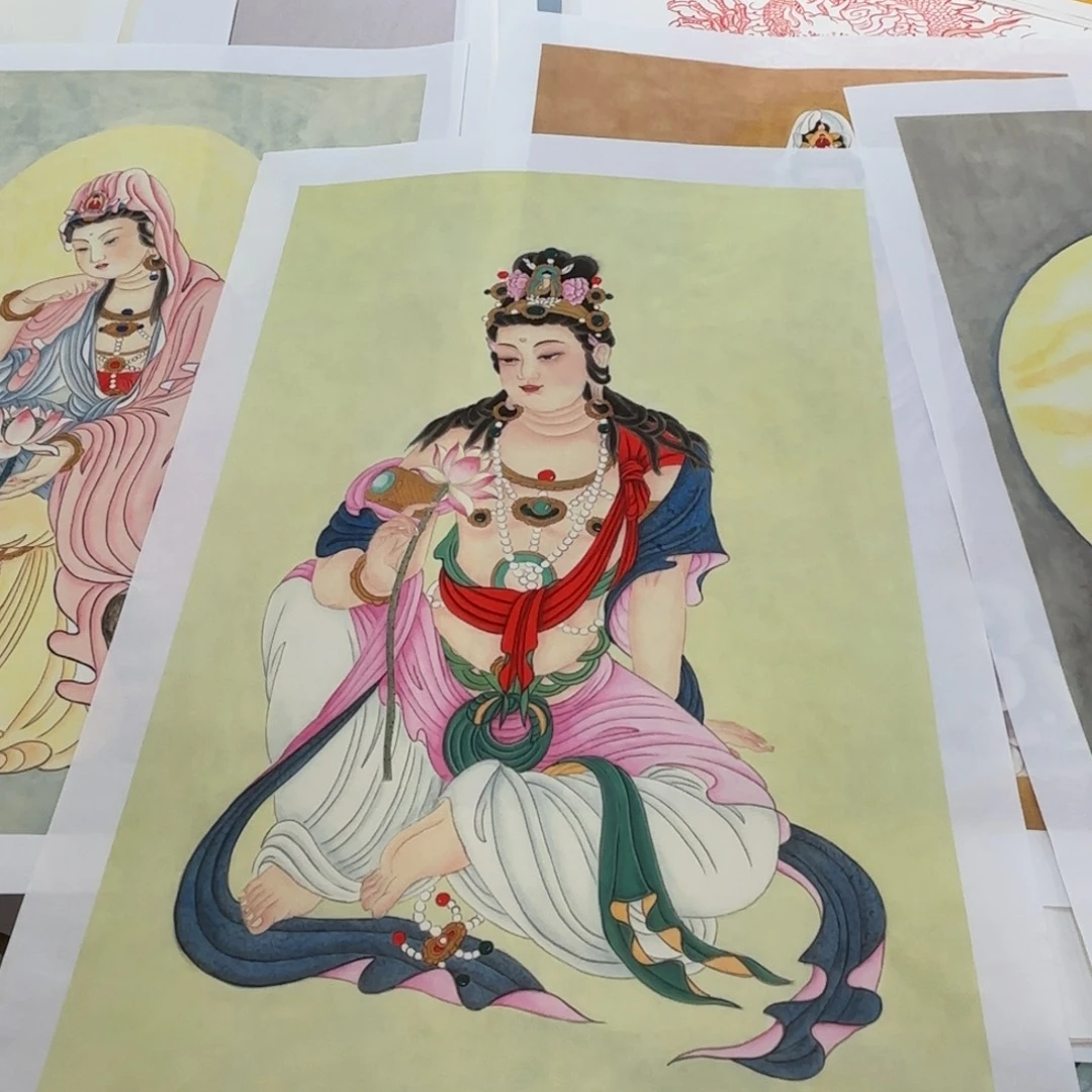 王***傅国画王师傅四尺三开观音作品