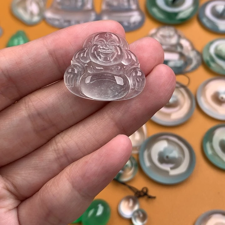 颈饰未镶嵌翡翠….
