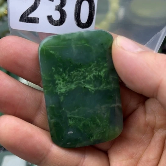和田玉未镶嵌珠宝半成品