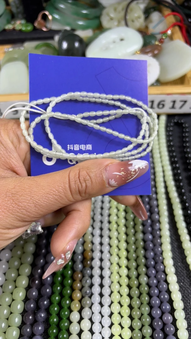 和田玉小米珠卡3项链
