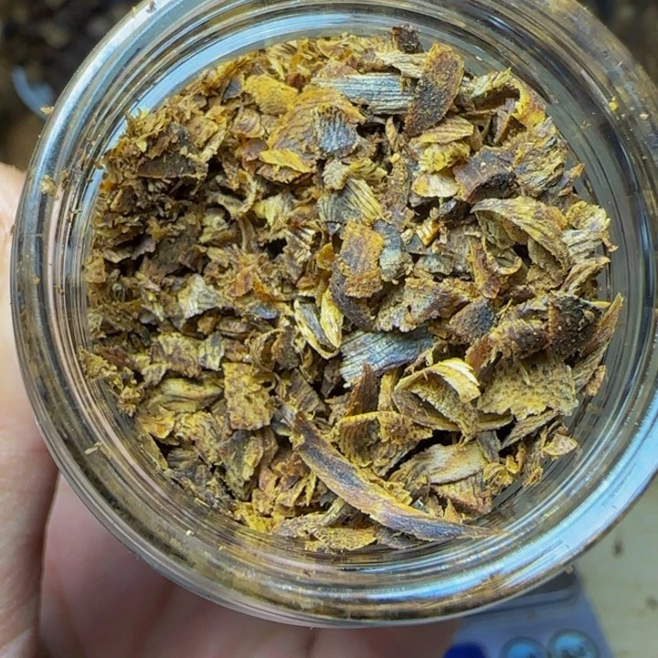善***9树脂制品白奇红骨天然树丁碎料34克