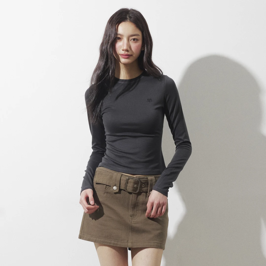 RPB BRAND 辣妹风纯色刺绣修身短款正肩圆领长袖t恤女上衣