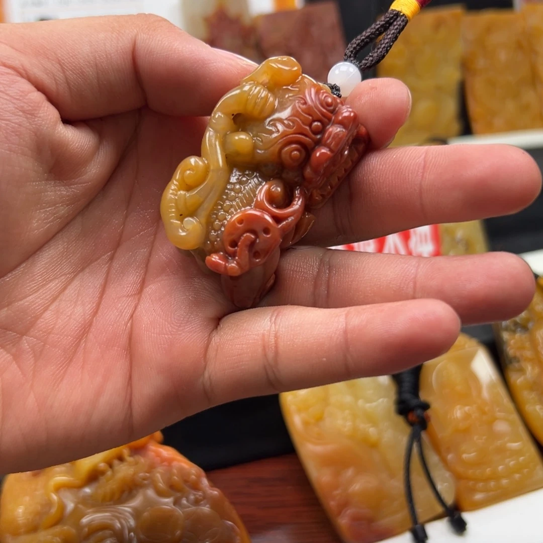 石英质玉（黄龙玉）未镶嵌多样性发货，发其一