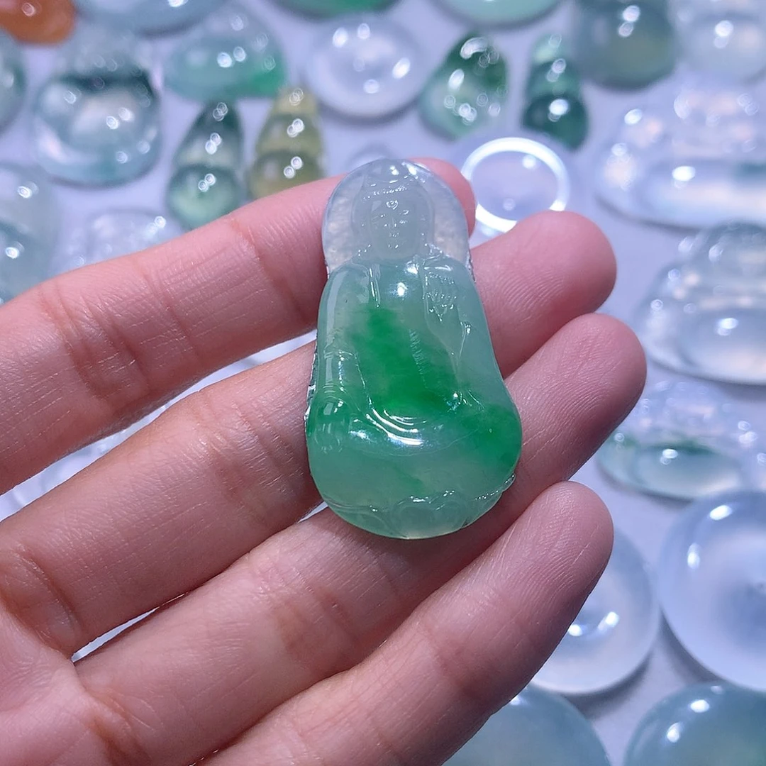 【闪购商品】翡翠颈饰未镶嵌观音