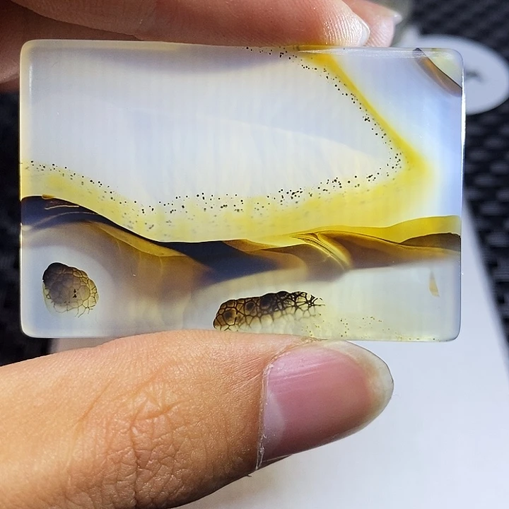 墨***缘玛瑙/玉髓颈饰未镶嵌