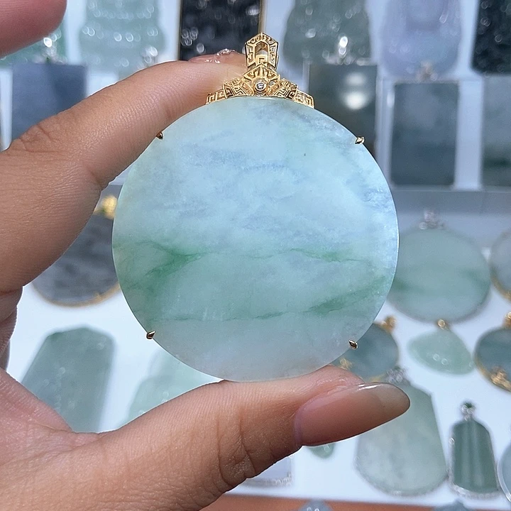 翡翠吊坠(不含链)未镶嵌