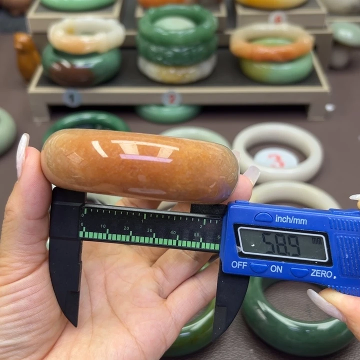 石英岩玉手镯未镶嵌