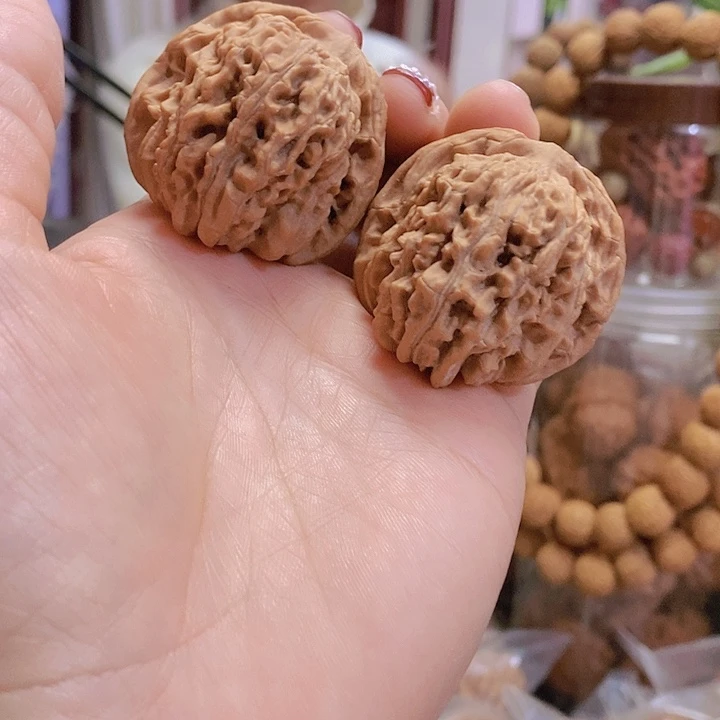 【闪购商品】文玩核桃把件41.5四座楼