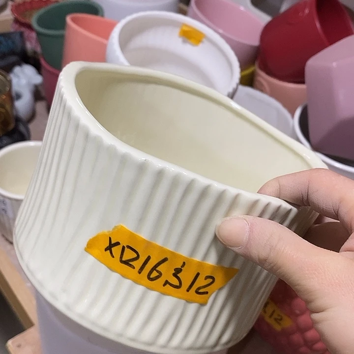 陶盆有孔 瑕疵针孔漏釉介意勿拍外口 16外高12