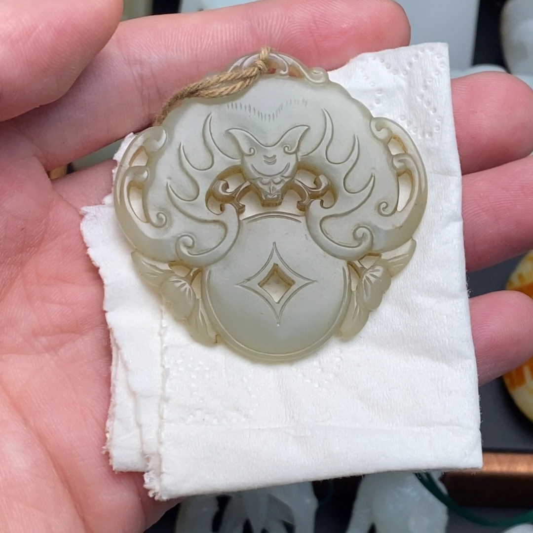 和田玉挂件未镶嵌8**7