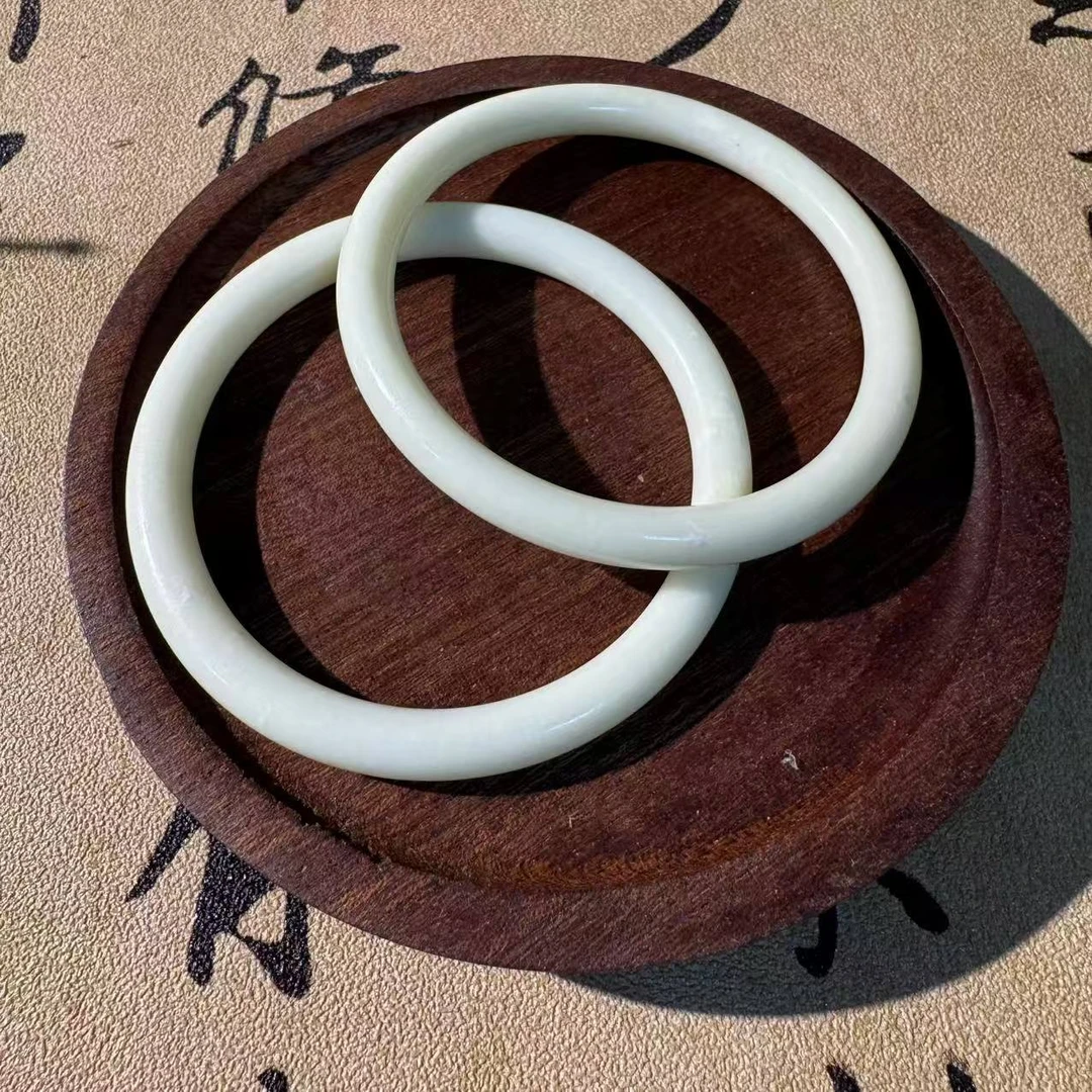 岫玉美人条手镯*（多样性发一件）