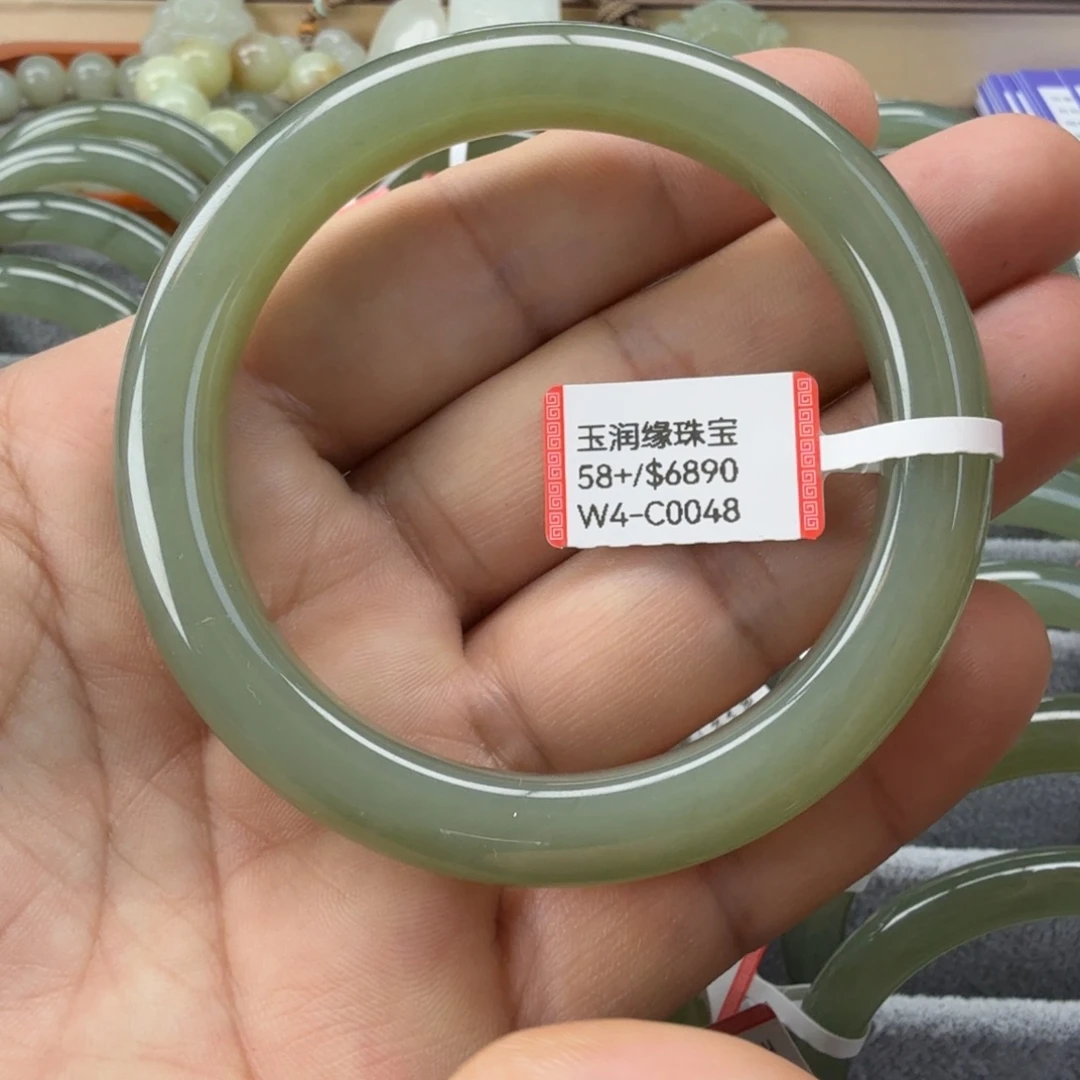 和田玉（糖玉）未镶嵌手镯