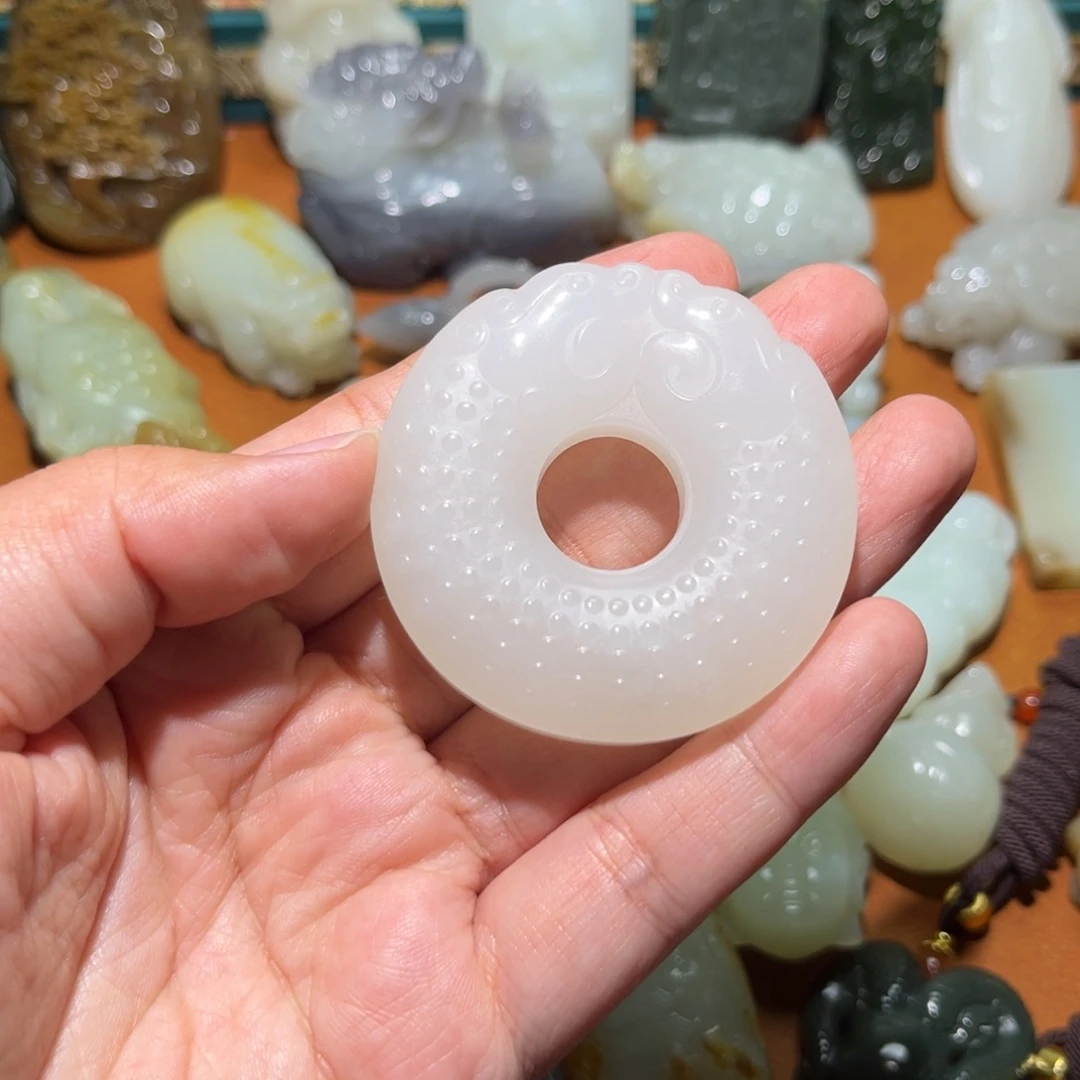 未镶嵌和田玉把件