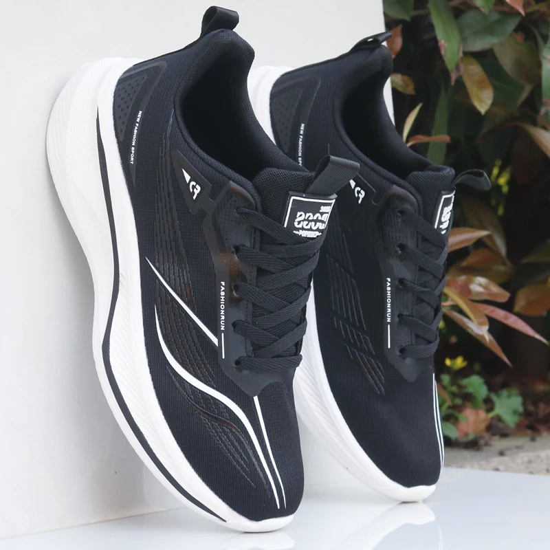 轻便跑步鞋男2025春夏新款网面透气软底运动鞋男士轻便减震情侣鞋