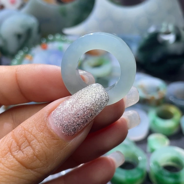 吾***木定制翡翠未镶嵌天然翡翠
