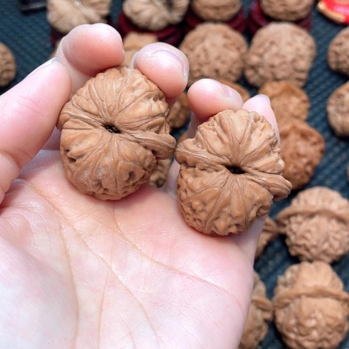 正****…平谷元宝3.9全品无修。