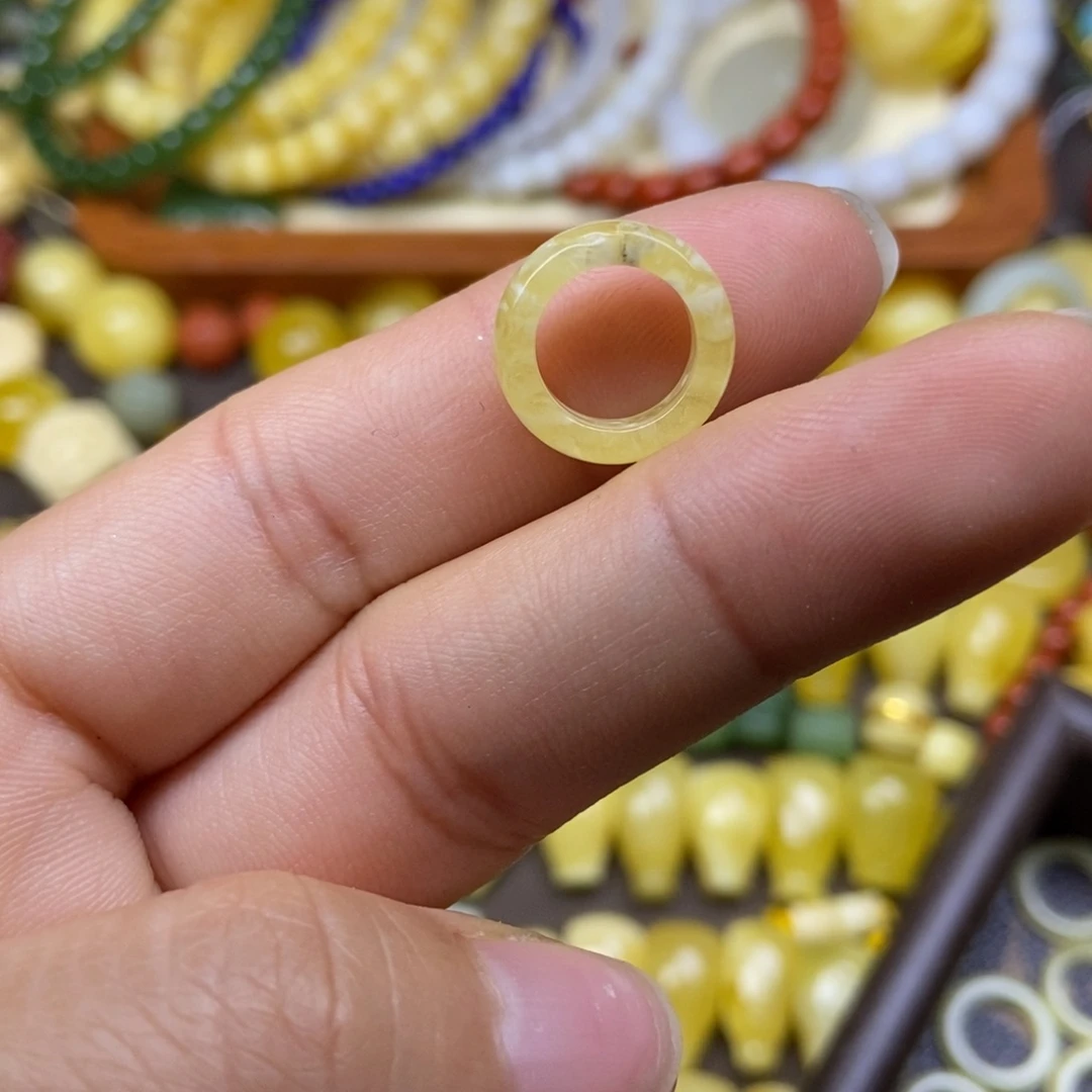 未镶嵌琥珀手链不退卡9