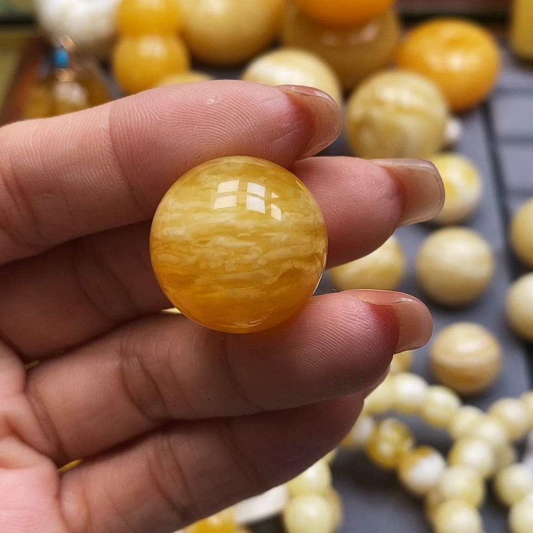 蜜蜡未镶嵌珠宝奇石