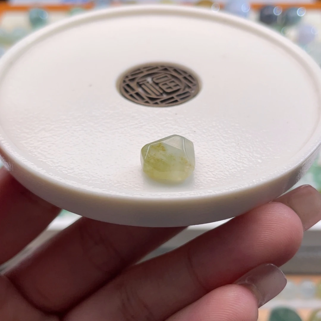 未镶嵌定制翡翠天然缅甸翡翠a货冰黄随形