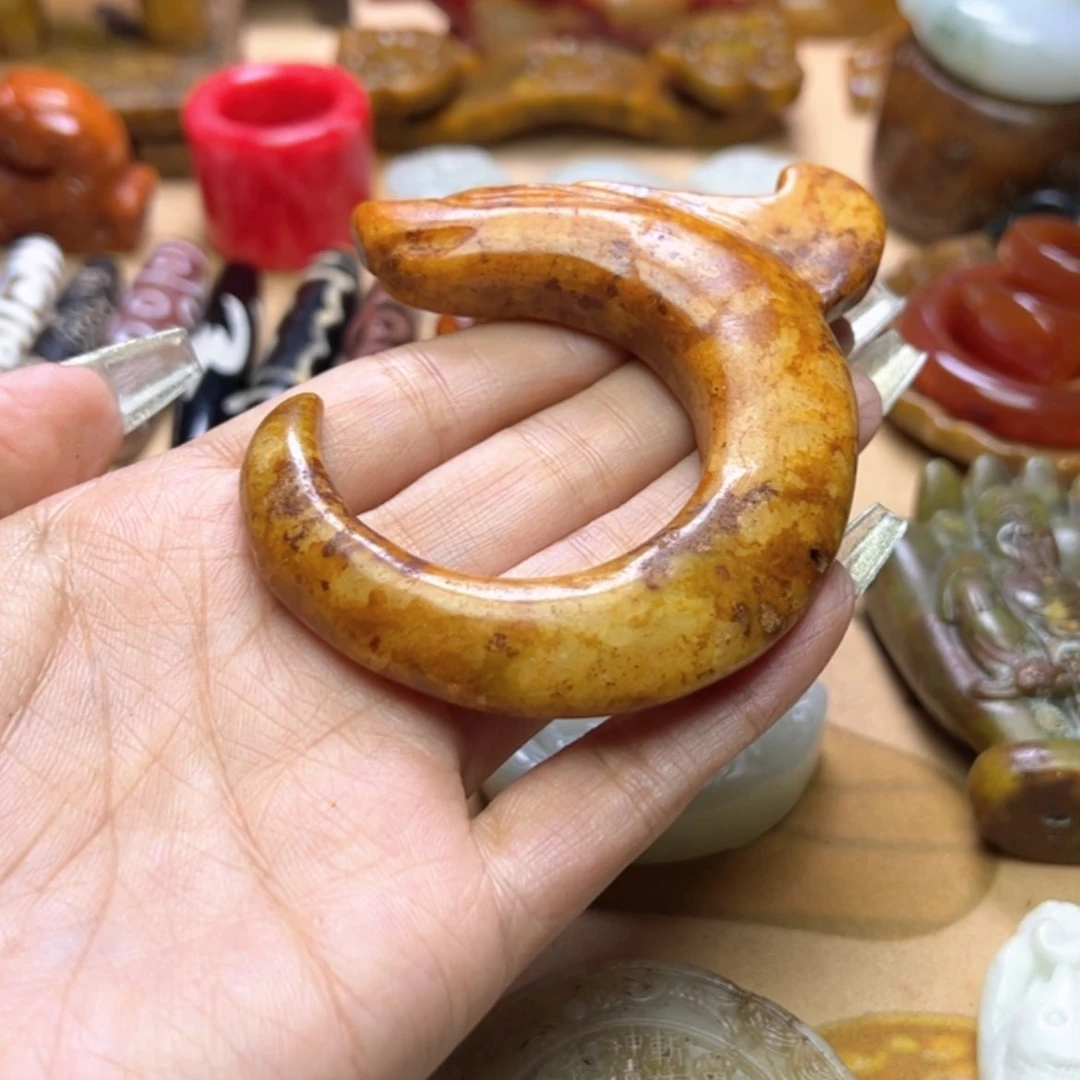 【闪购商品】蛇纹石玉颈饰未镶嵌