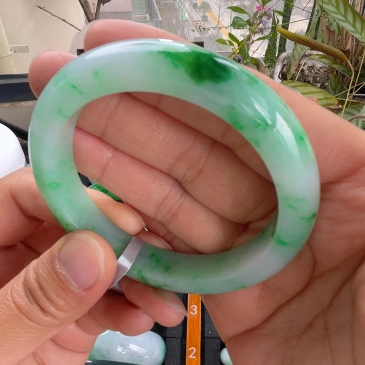 翡翠未镶嵌手镯缅甸翡翠