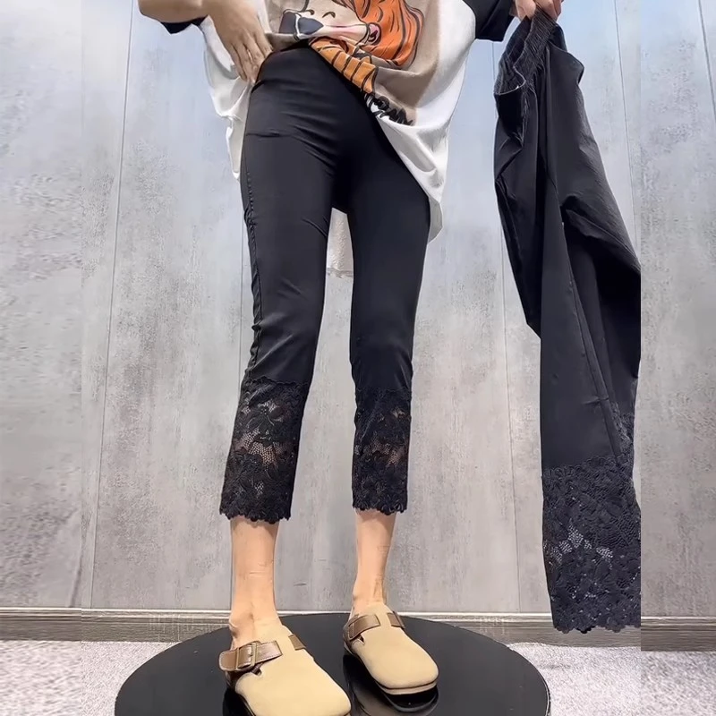 欧货2025夏季新款八分纸片裤蕾丝拼接纸皮裤弹力高腰显瘦面膜裤
