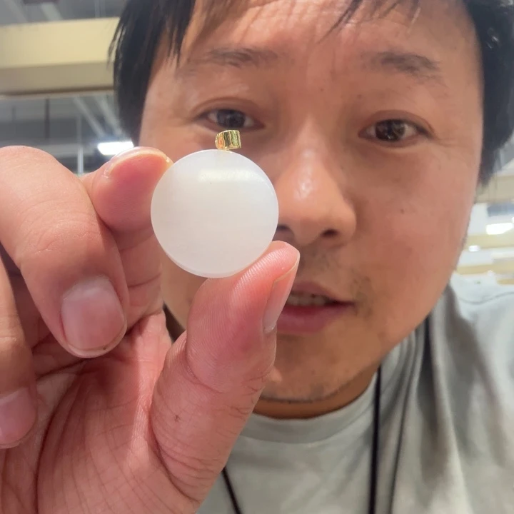 石英质玉未镶嵌颈饰