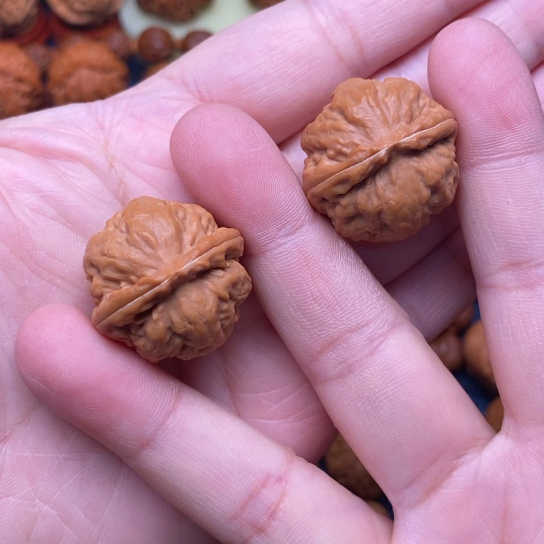 文玩核桃把件手捻玉石方樽