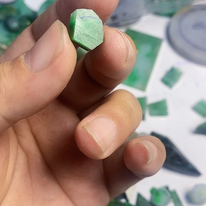 畲***珍散珠翡翠天然翡翠A货挂件