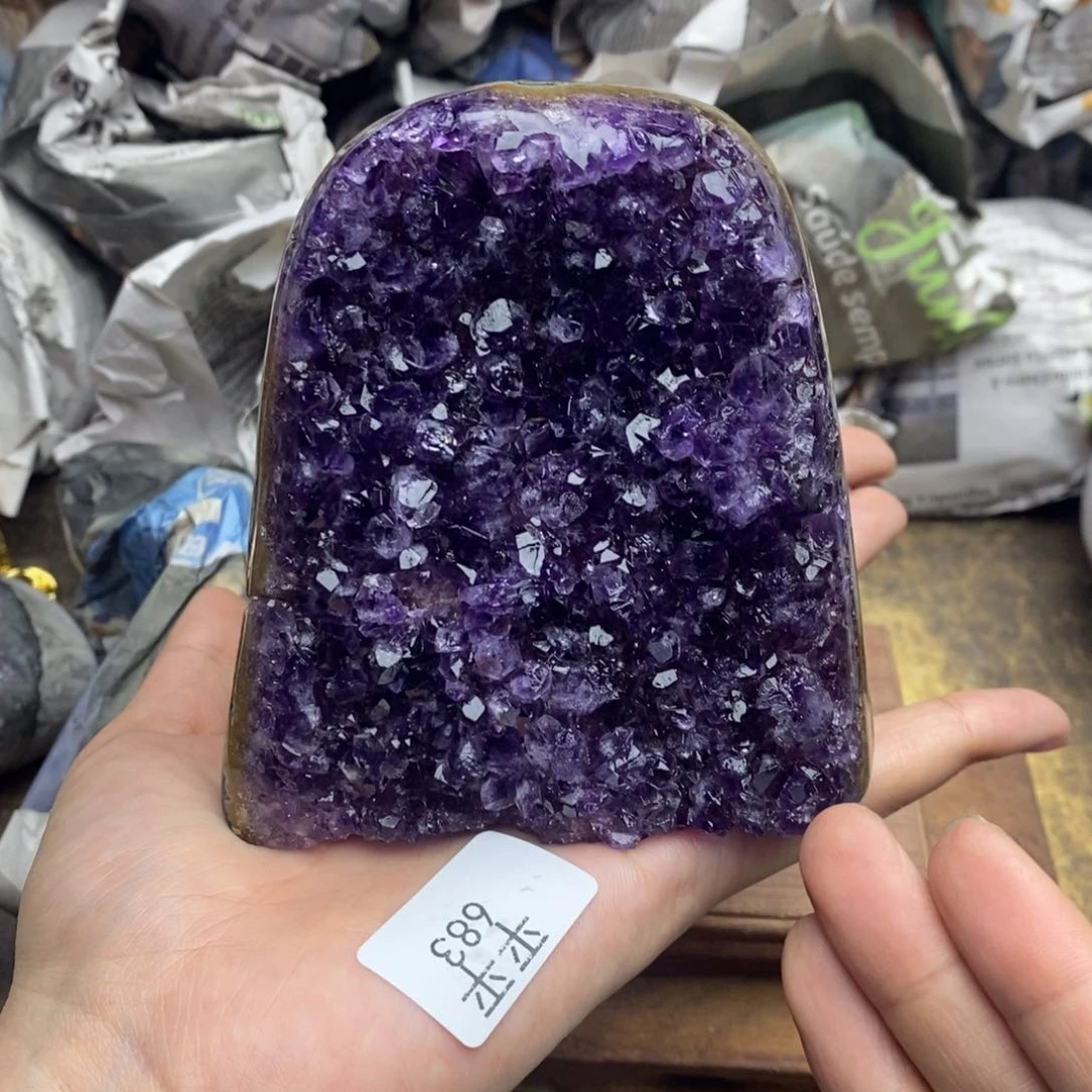 乌拉圭未镶嵌紫晶