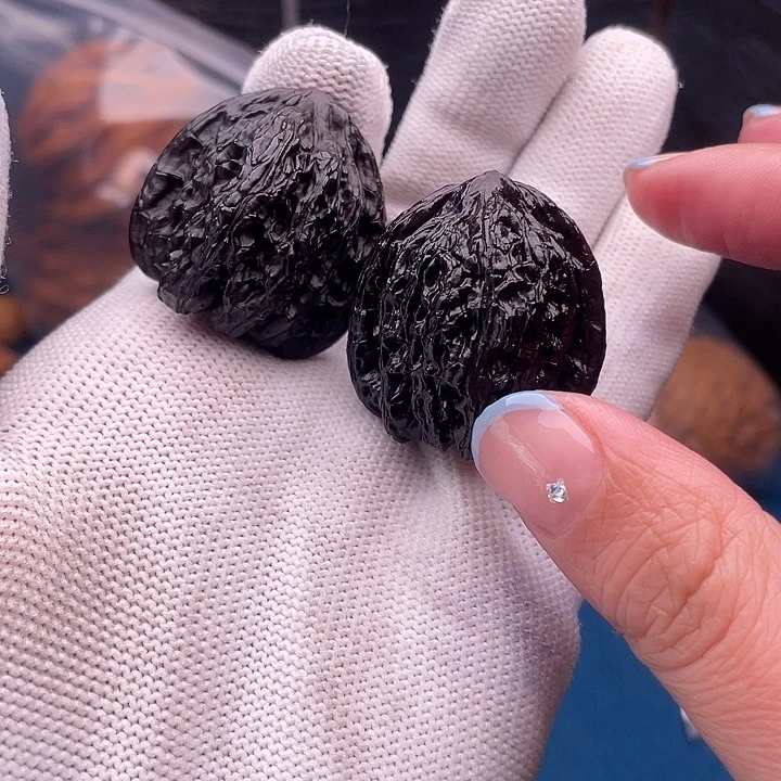 文玩核桃吊坠红宝石福利三