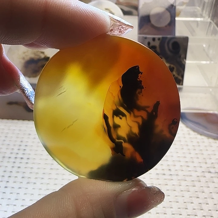 玛瑙/玉髓未镶嵌珠宝奇石