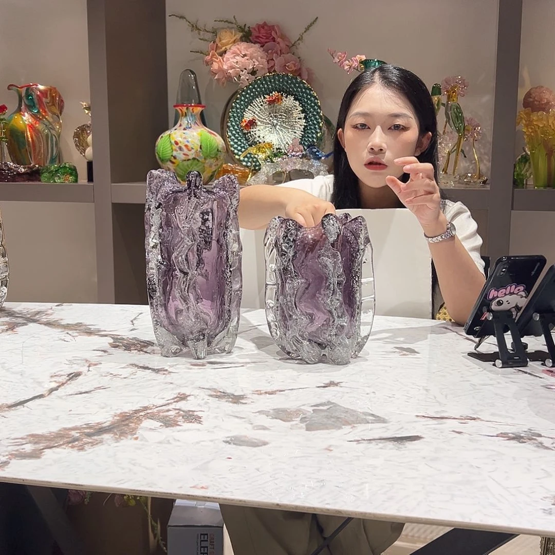 琉璃紫色气泡花瓶一对