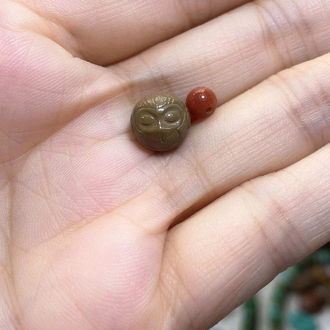 南红玛瑙配饰未镶嵌