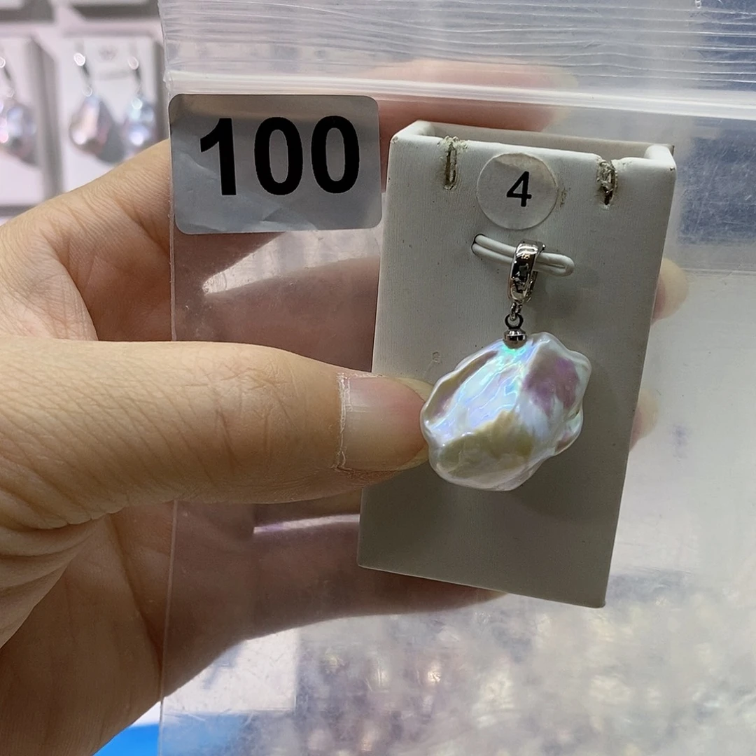 淡水珍珠合金颈饰