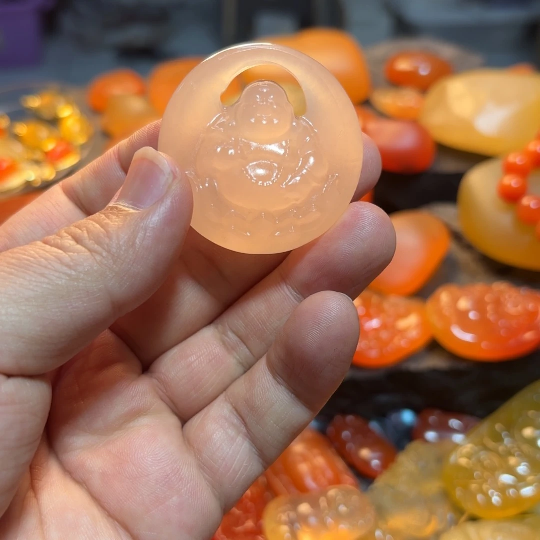 石英质玉挂件未镶嵌?****