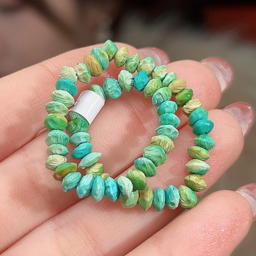 绿松石未镶嵌珠宝奇石