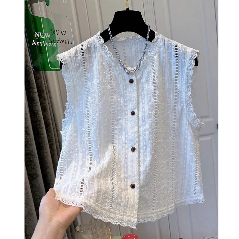 设计感蕾丝镂空花边小飞袖衬衫女夏季新款宽松背心马夹小衫潮流爆
