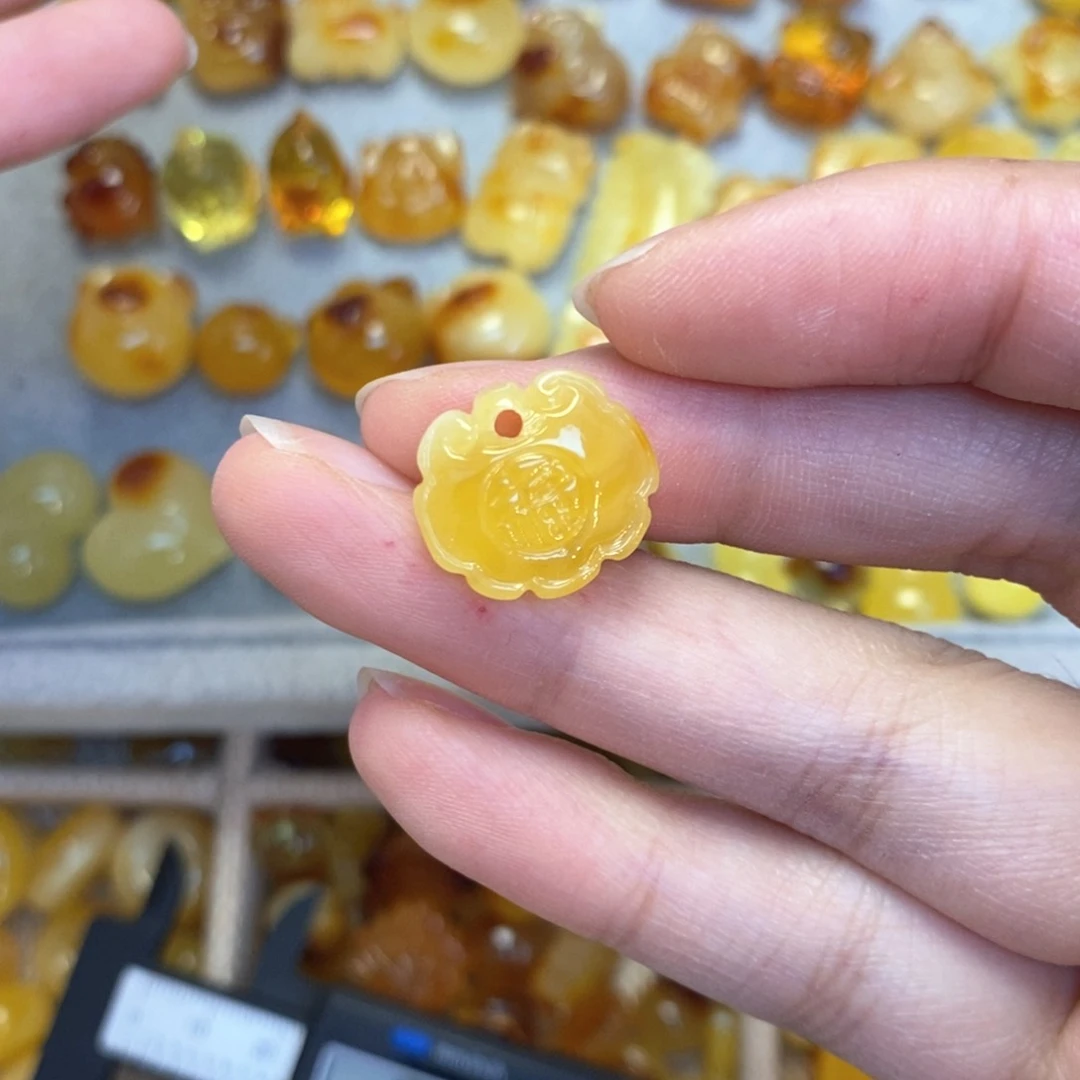 蜜蜡颈饰未镶嵌用****2平安锁