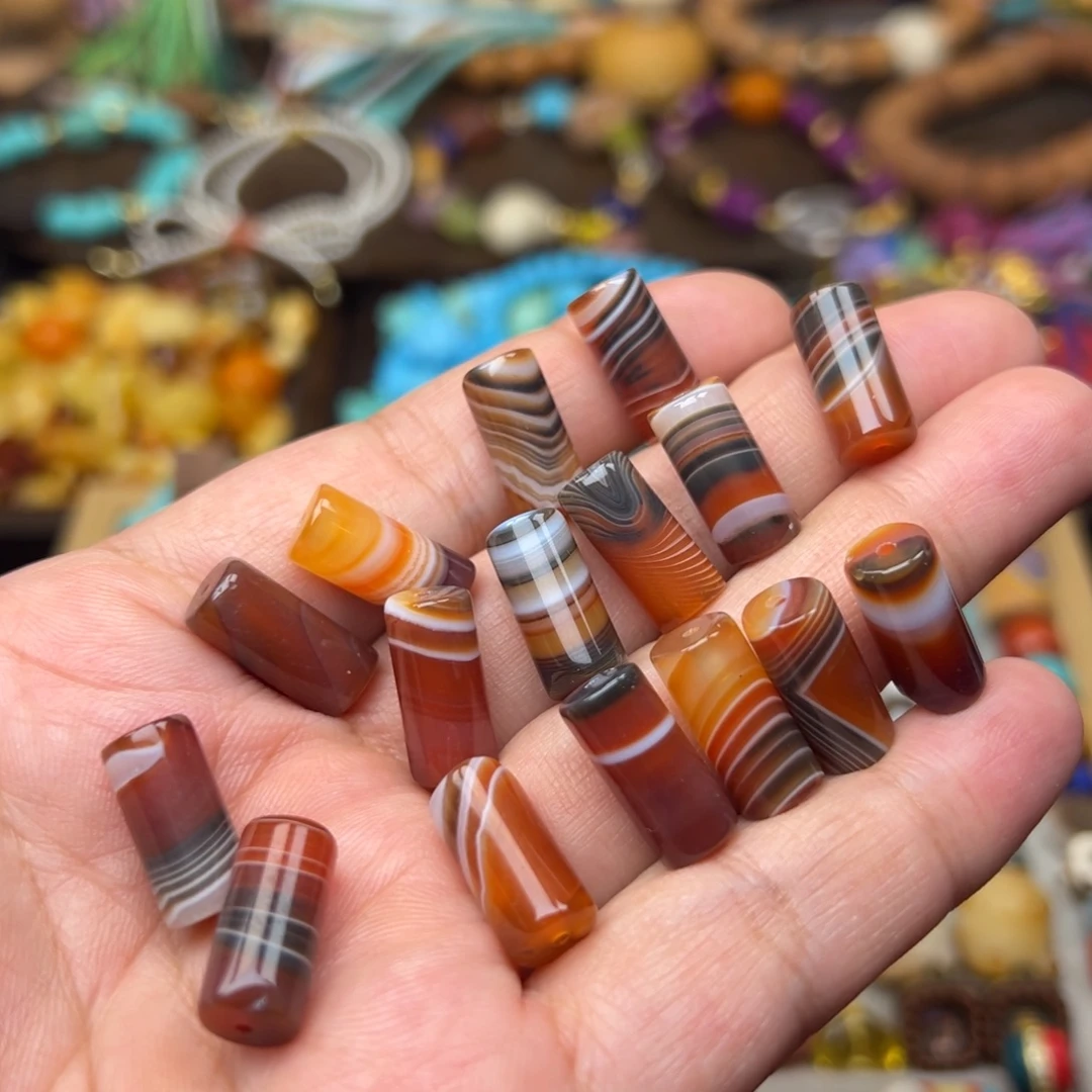 玛瑙/玉髓未镶嵌7*15mm桶珠发两颗