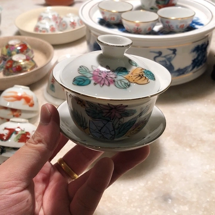 哎***呀博古小盖碗一个90cc纯手绘