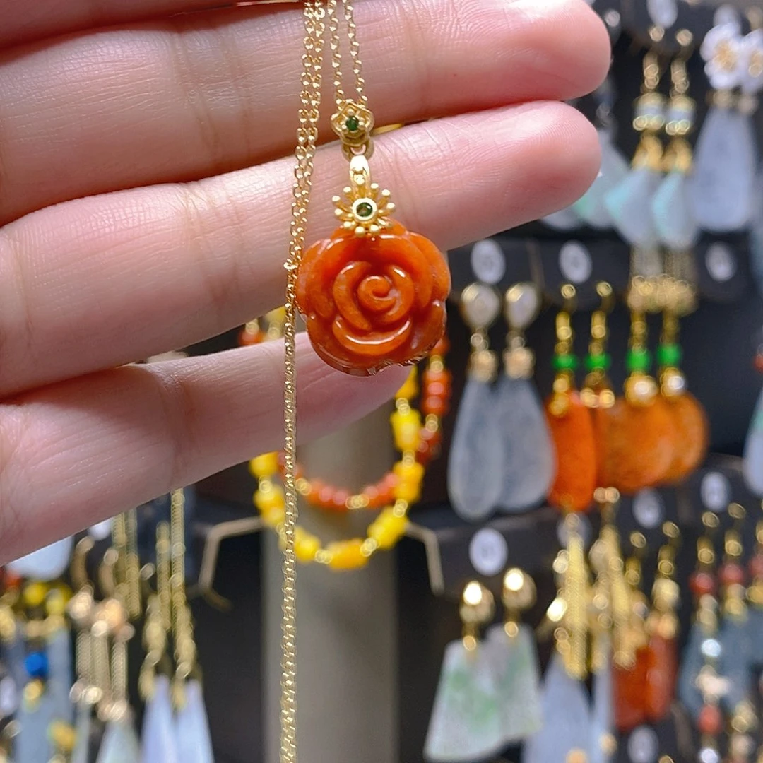 未镶嵌翡翠耳饰翡翠