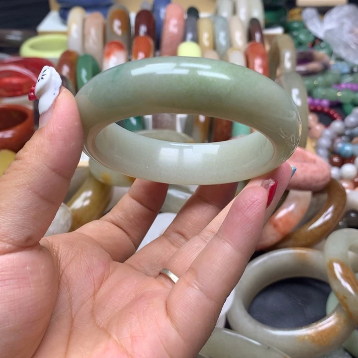 石英质玉手镯未镶嵌用****1
