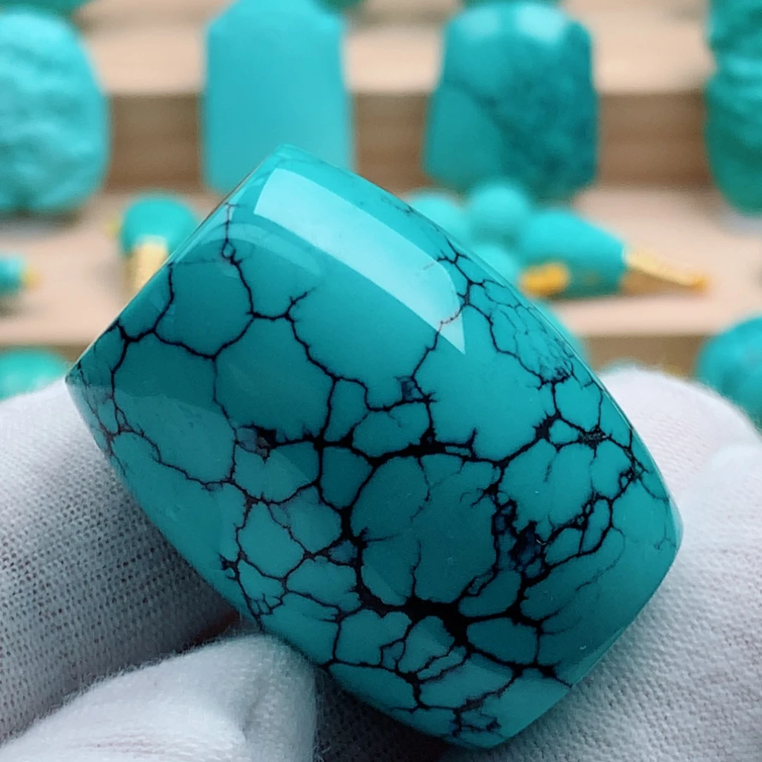 绿松石未镶嵌大桶珠