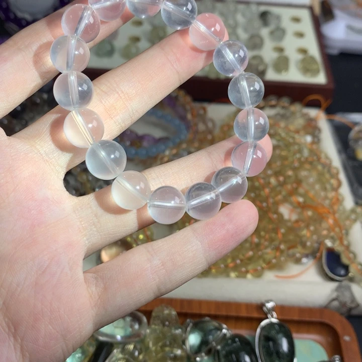 布奶白晶单圈手链