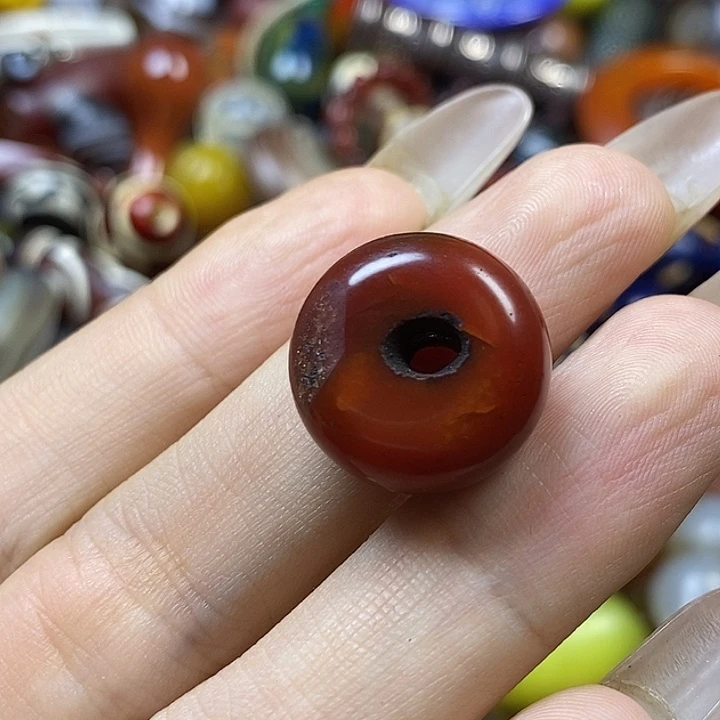 未镶嵌颈饰玛瑙/玉髓境*