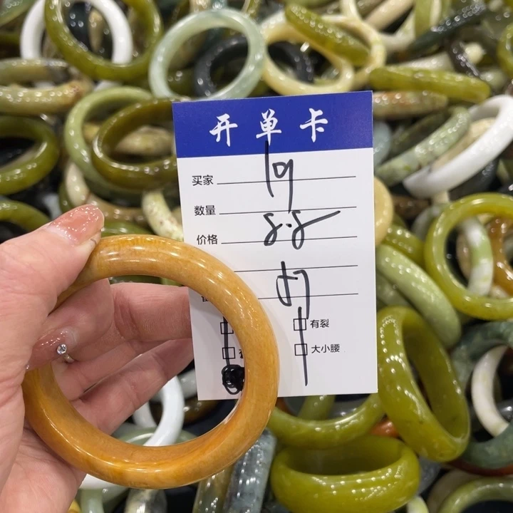 未镶嵌蛇纹石玉手镯