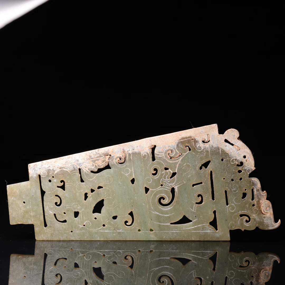 明代和田玉龙纹花件-CS