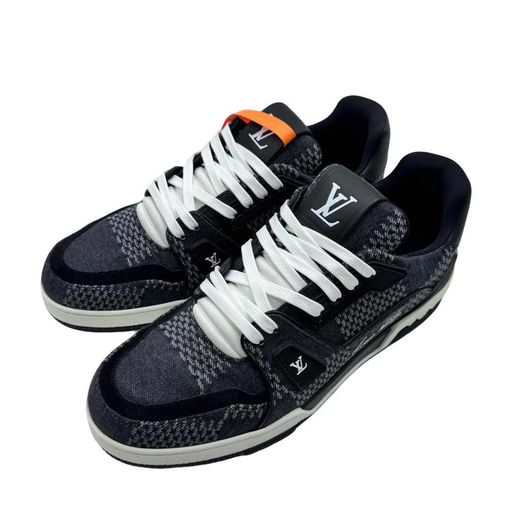 95新 LouisVuitton/路易威登 7码41码格纹印花trainer98新vv890