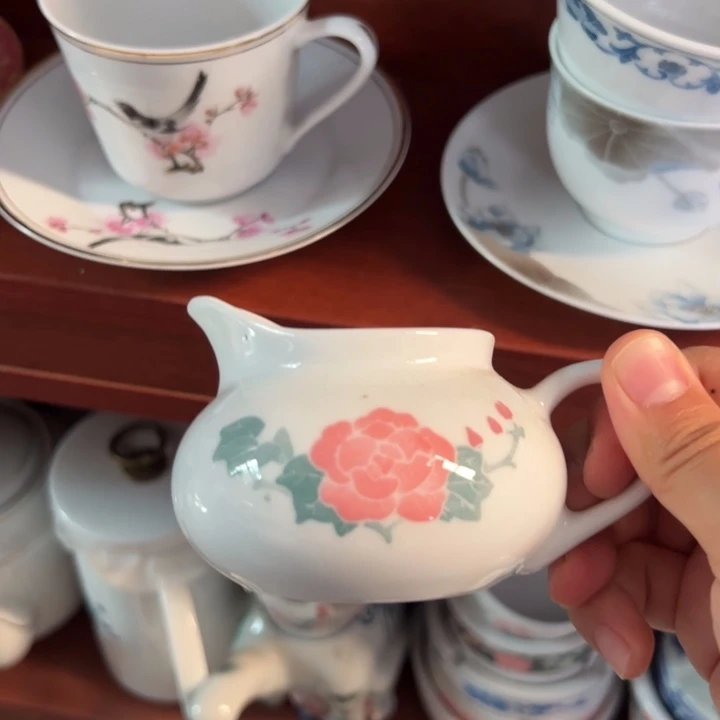醴陵高温老厂瓷手工手绘红芙蓉公道150cc